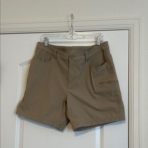 Women’s Eddie Bauer Khaki Style Tan Long Shorts Size 16